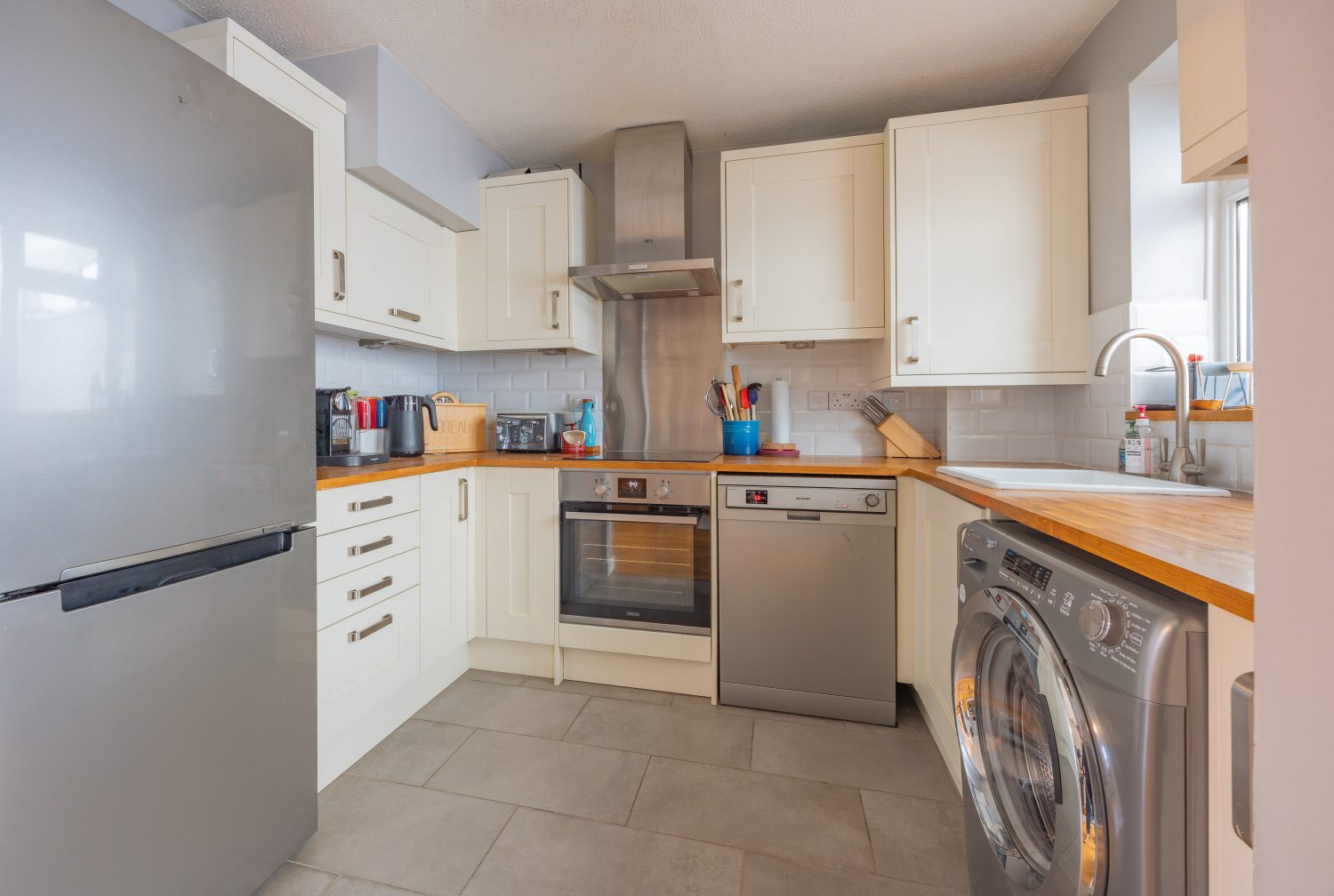6 Lynor Close, Taunton, photo 11