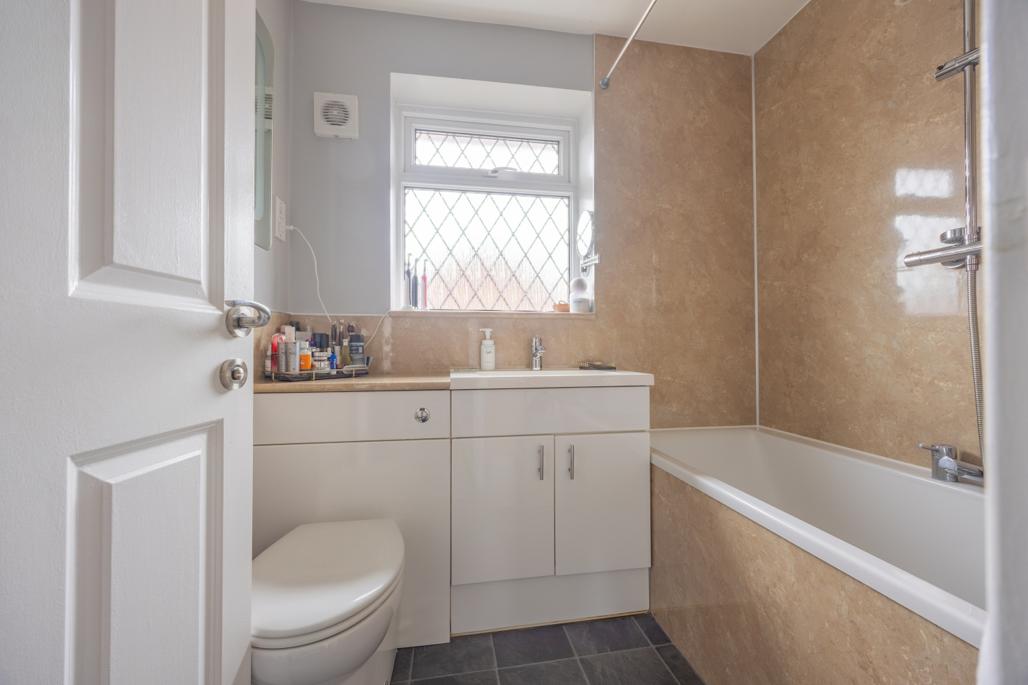 6 Lynor Close, Taunton, photo 12