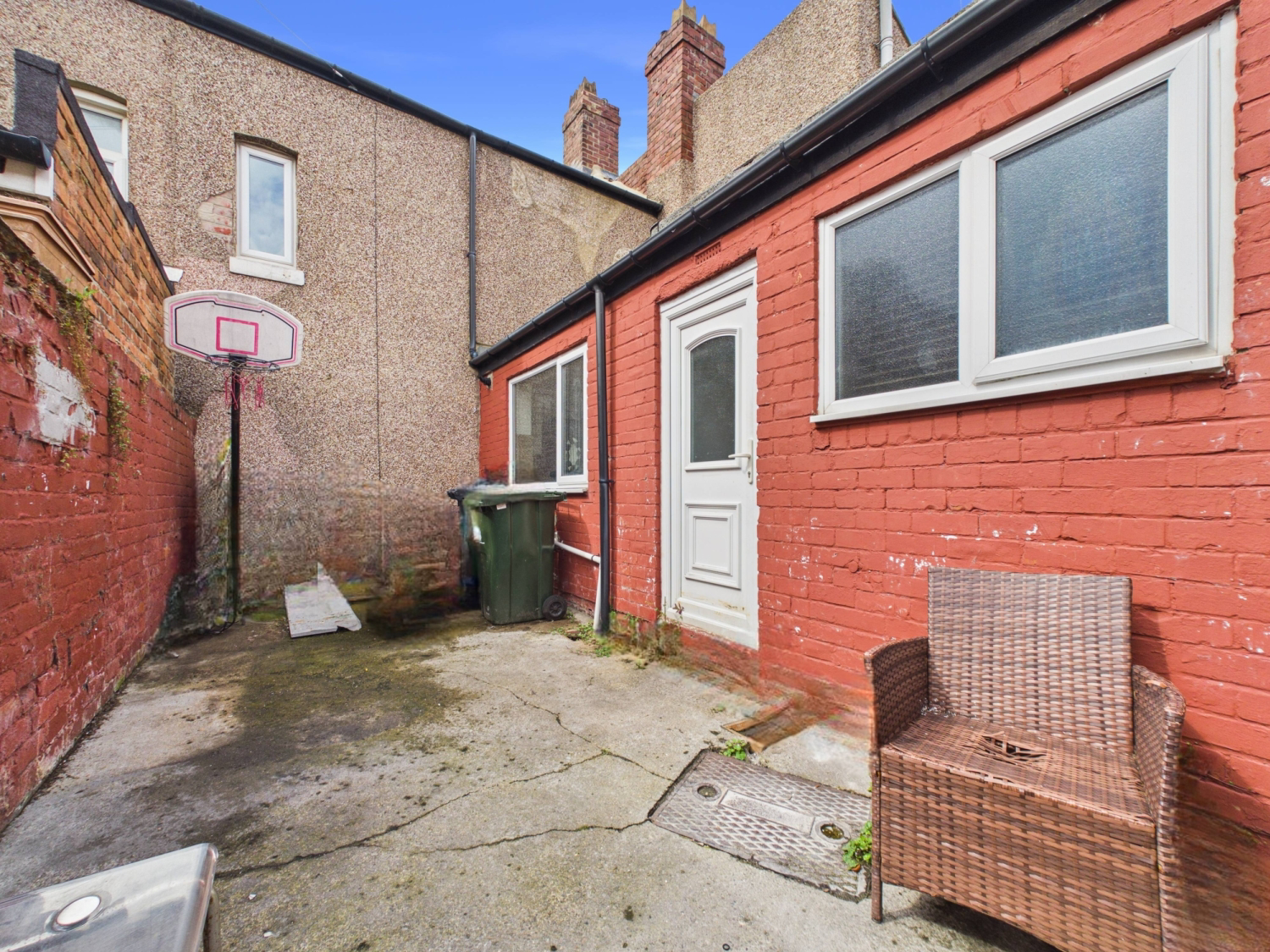 Charles Avenue, Shiremoor, NE27, photo 9