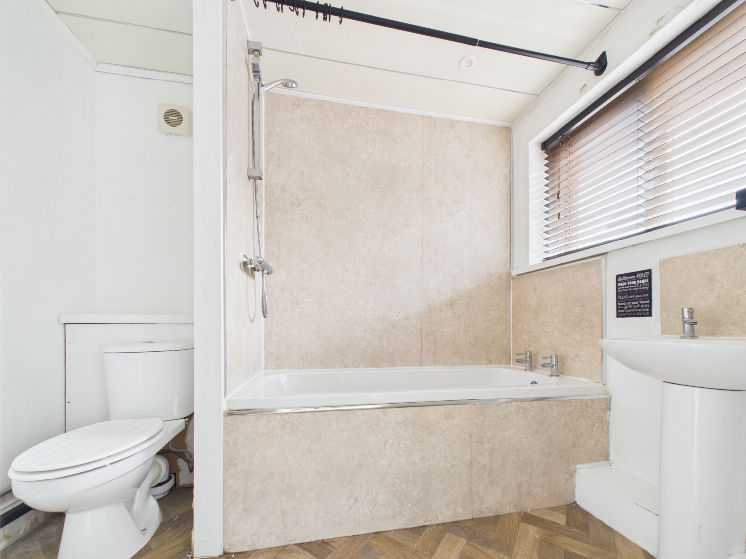 Charles Avenue, Shiremoor, NE27, photo 8