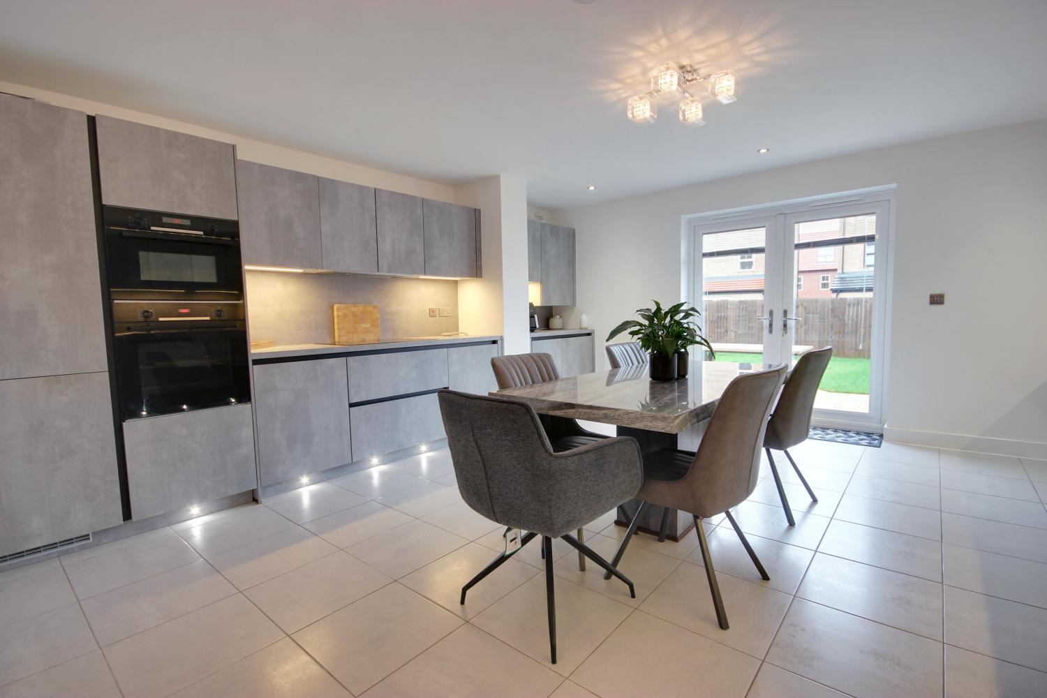 2 Field Maple Crescent, Beverley, photo 3