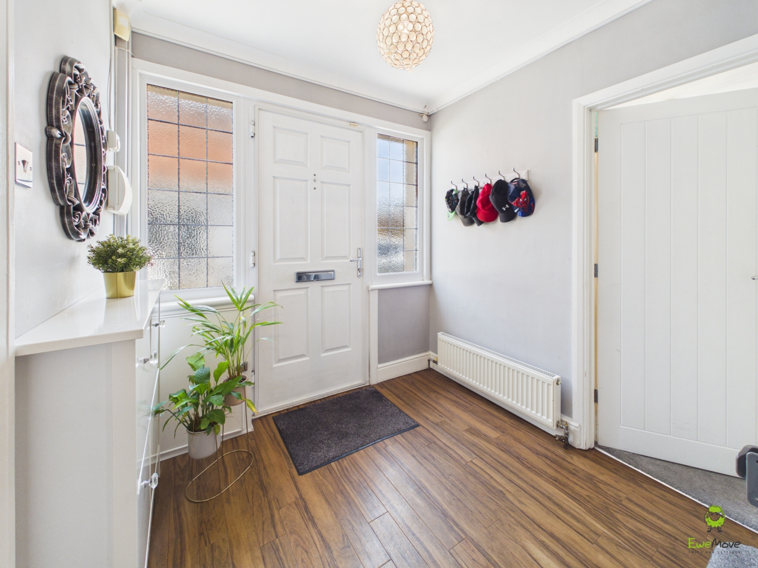 Presented by Clinton at EweMove Bexleyheath and Dartford
Boroughs
