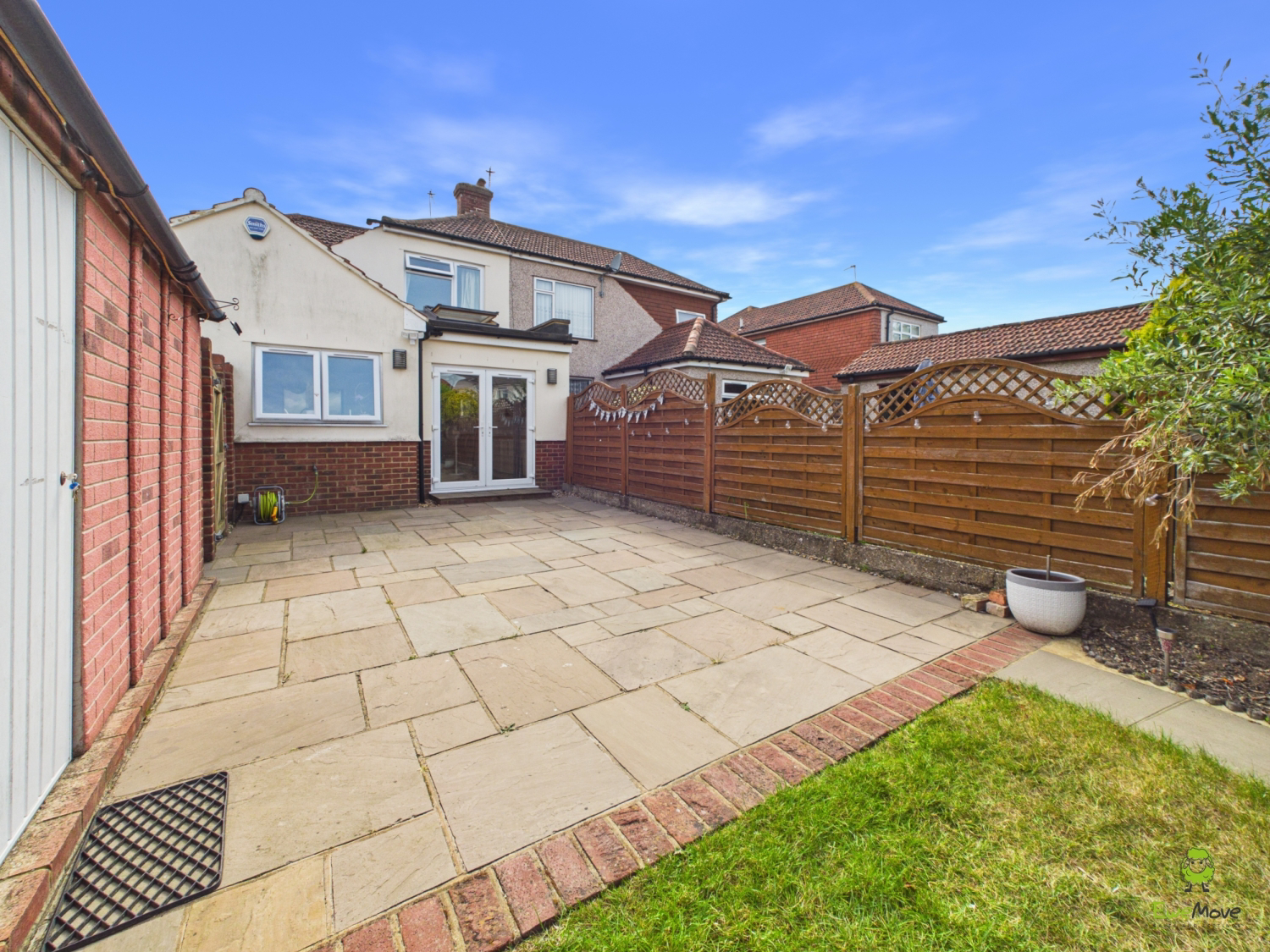 Presented by Clinton at EweMove Bexleyheath and Dartford
Boroughs
