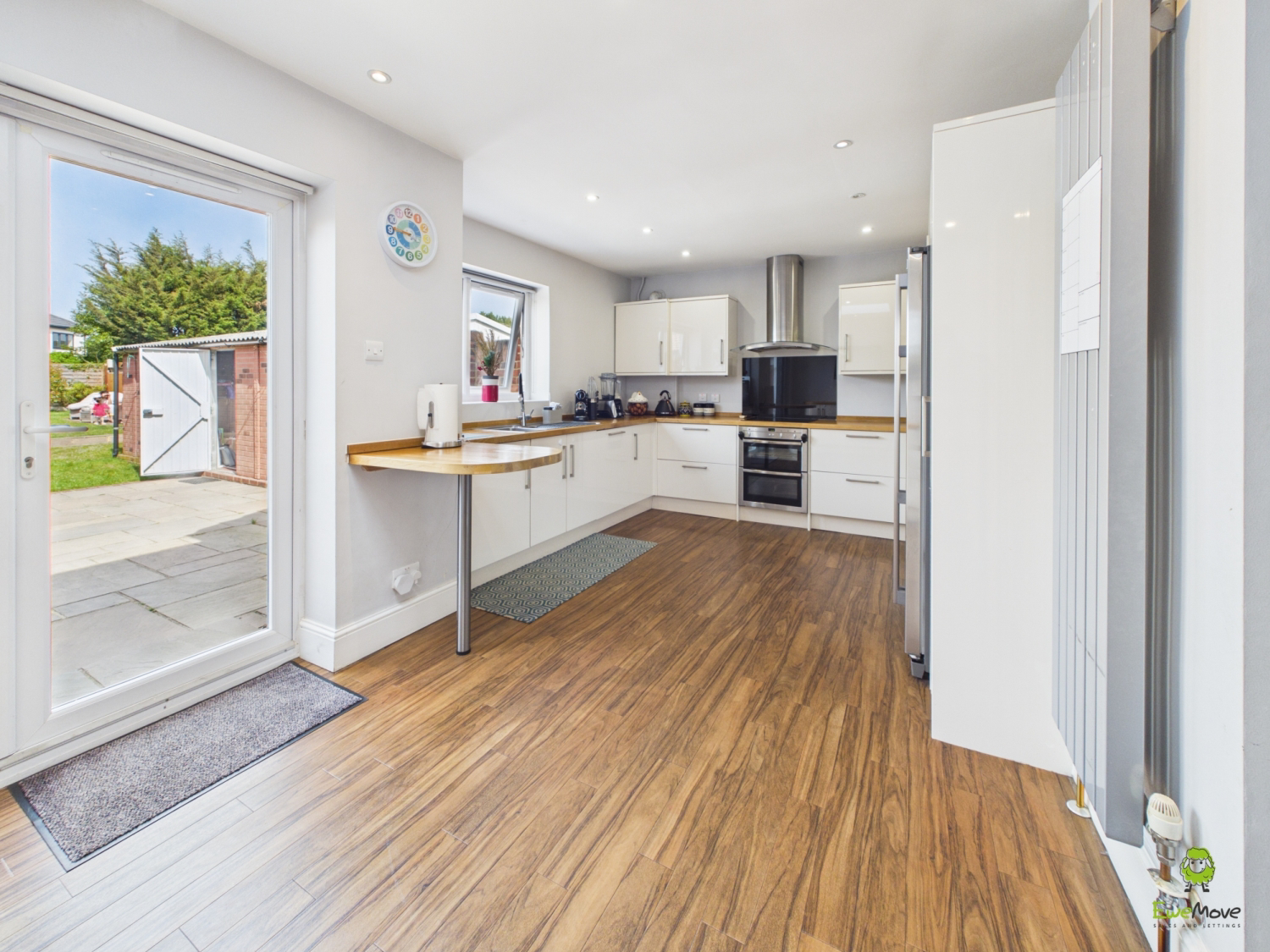 Presented by Clinton at EweMove Bexleyheath and Dartford
Boroughs
