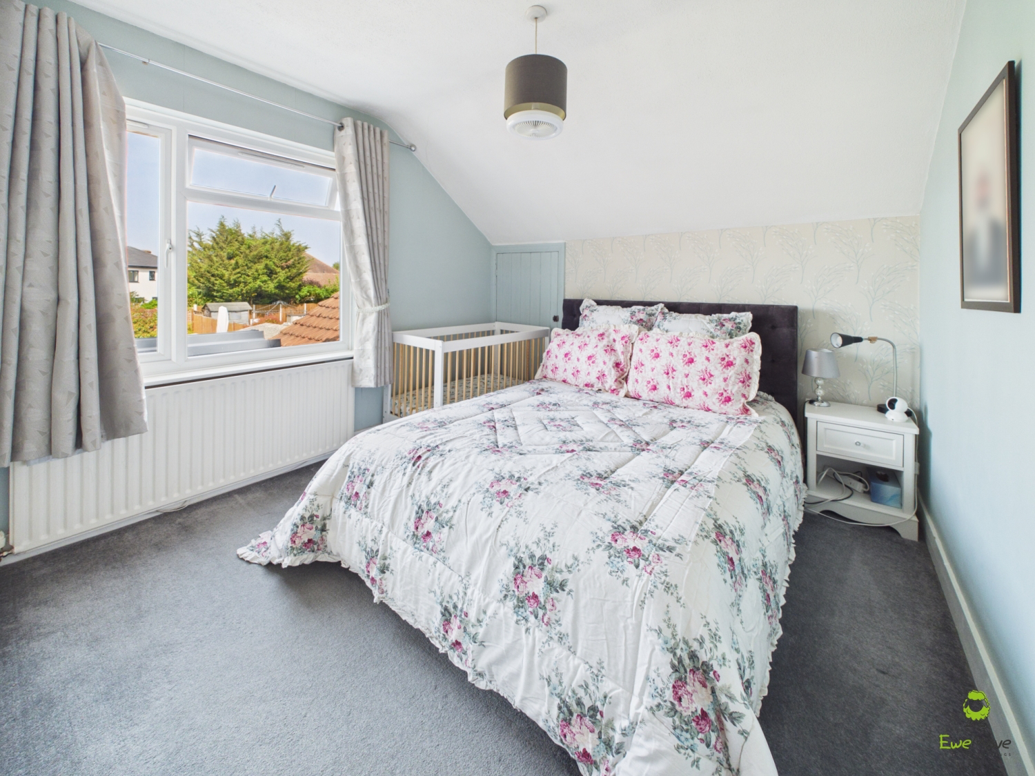 Presented by Clinton at EweMove Bexleyheath and Dartford
Boroughs
