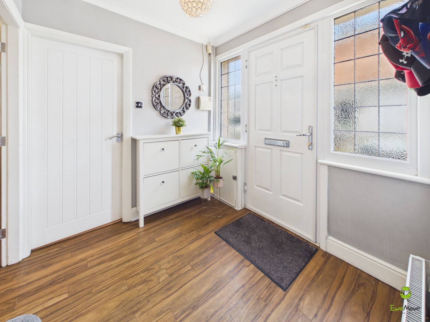 Presented by Clinton at EweMove Bexleyheath and Dartford
Boroughs
