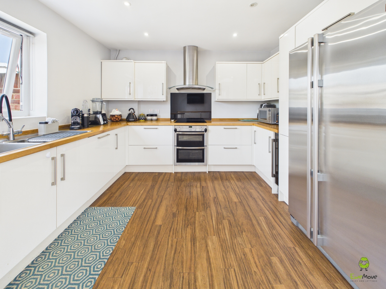 Presented by Clinton at EweMove Bexleyheath and Dartford
Boroughs
