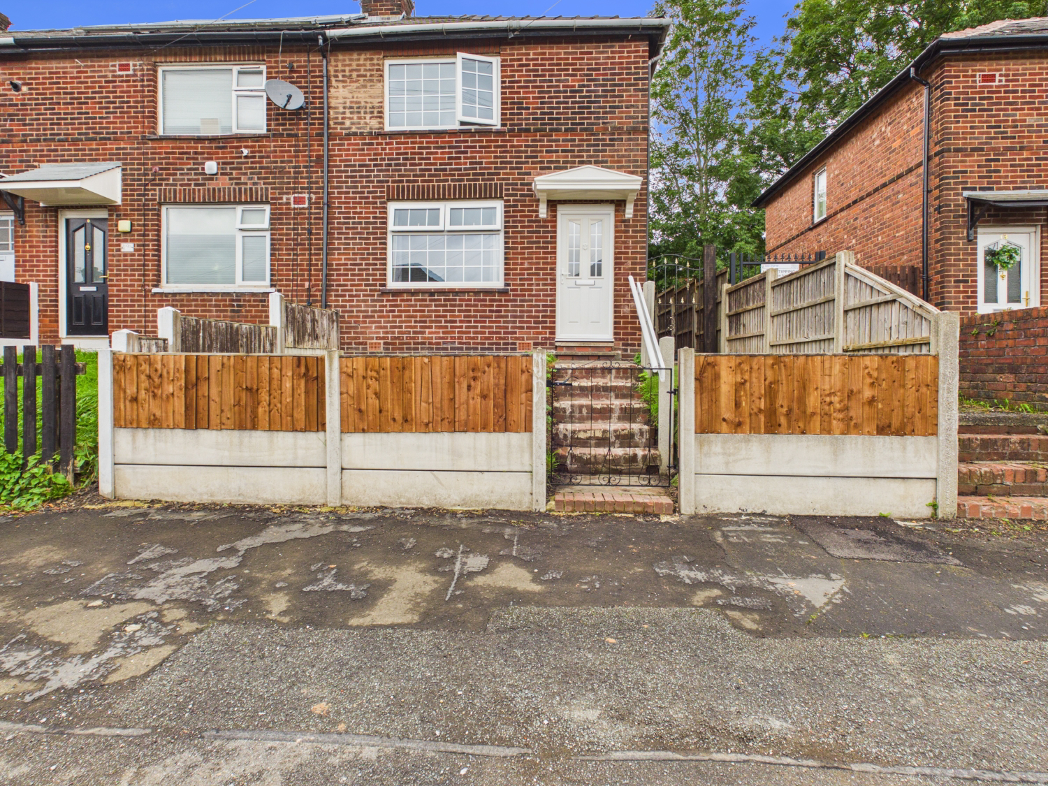 Stonecliffe Avenue