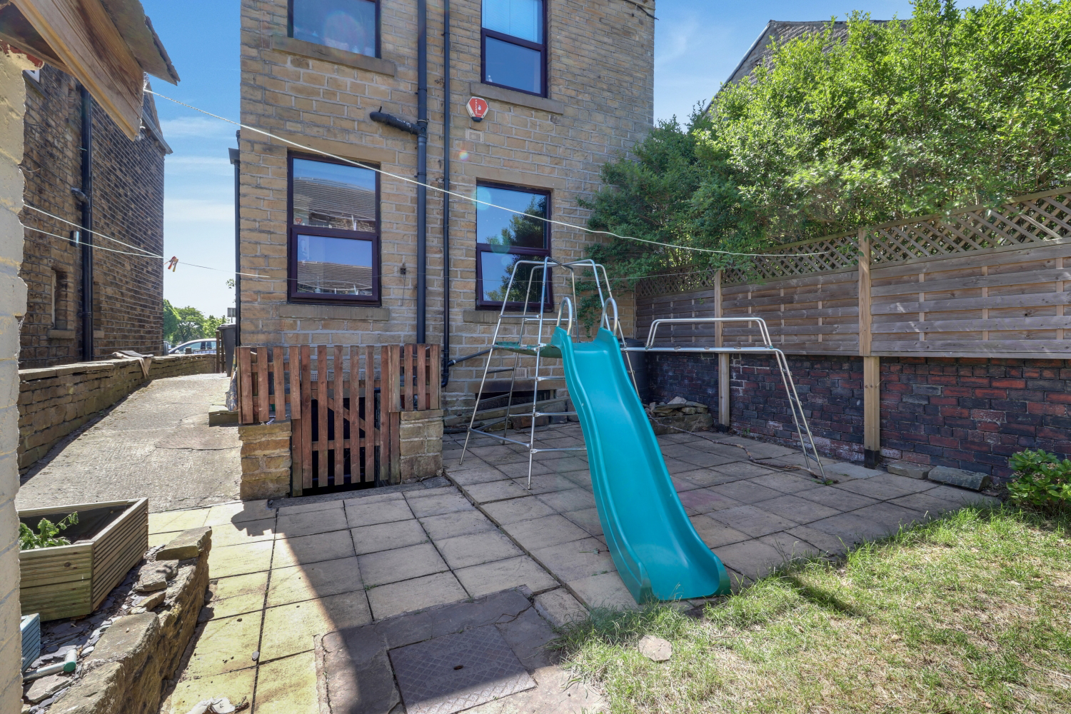 NEW HEY ROAD, HUDDERSFIELD, HD3, photo 14