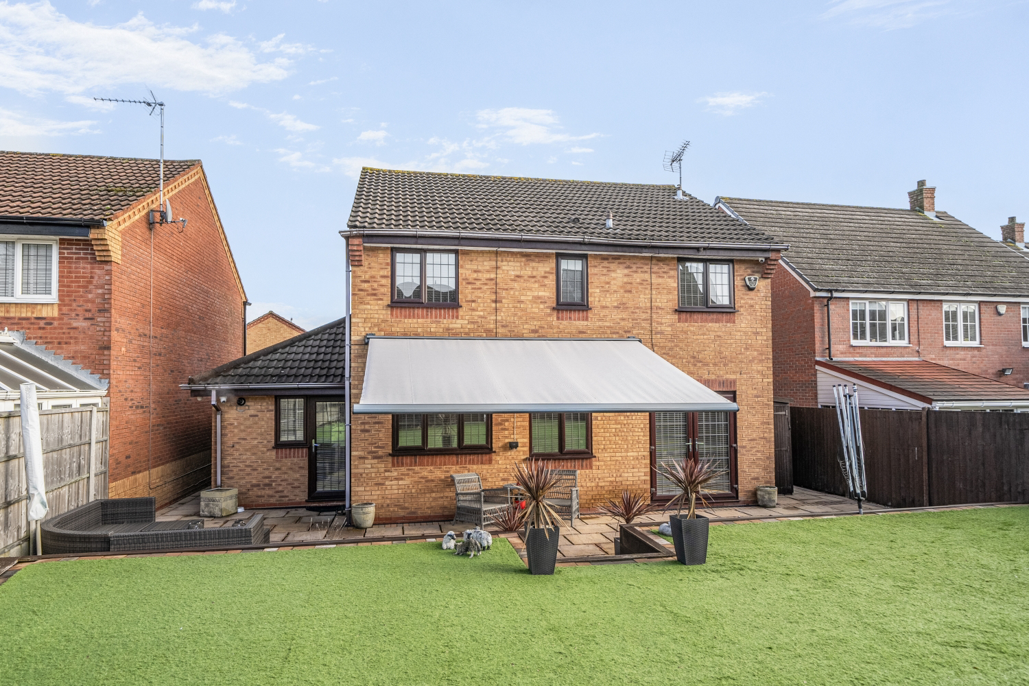 18 FARNDON AVENUE, MARSTON GREEN, BIRMINGHAM, photo 3