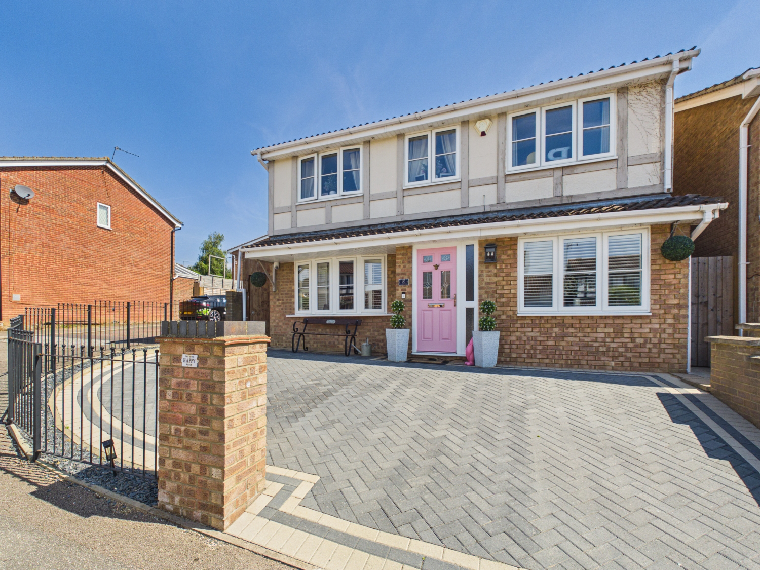 Sandover, East Hunsbury NN4