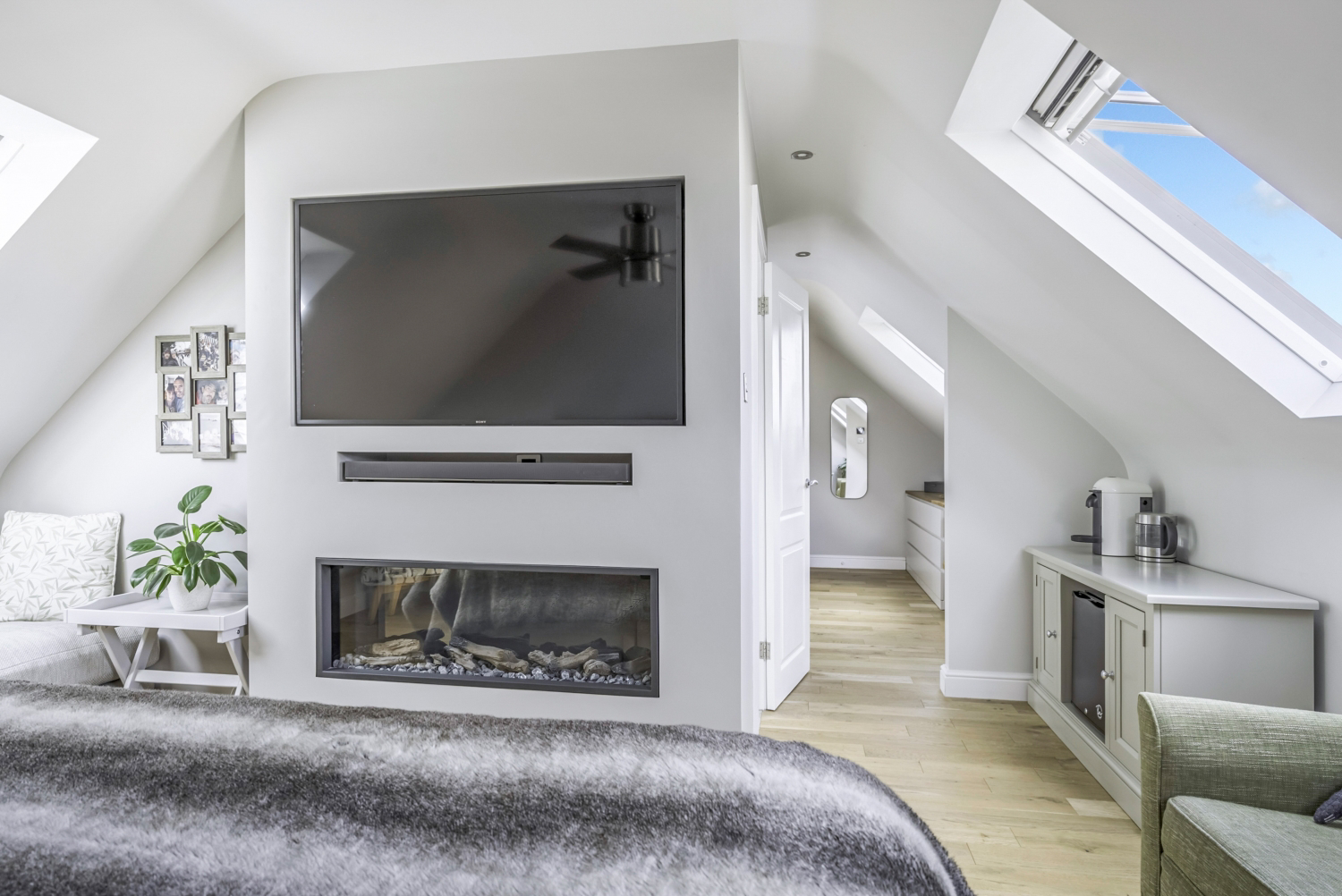 2 Bittern Close, South Cerney, Cirencester, photo 4