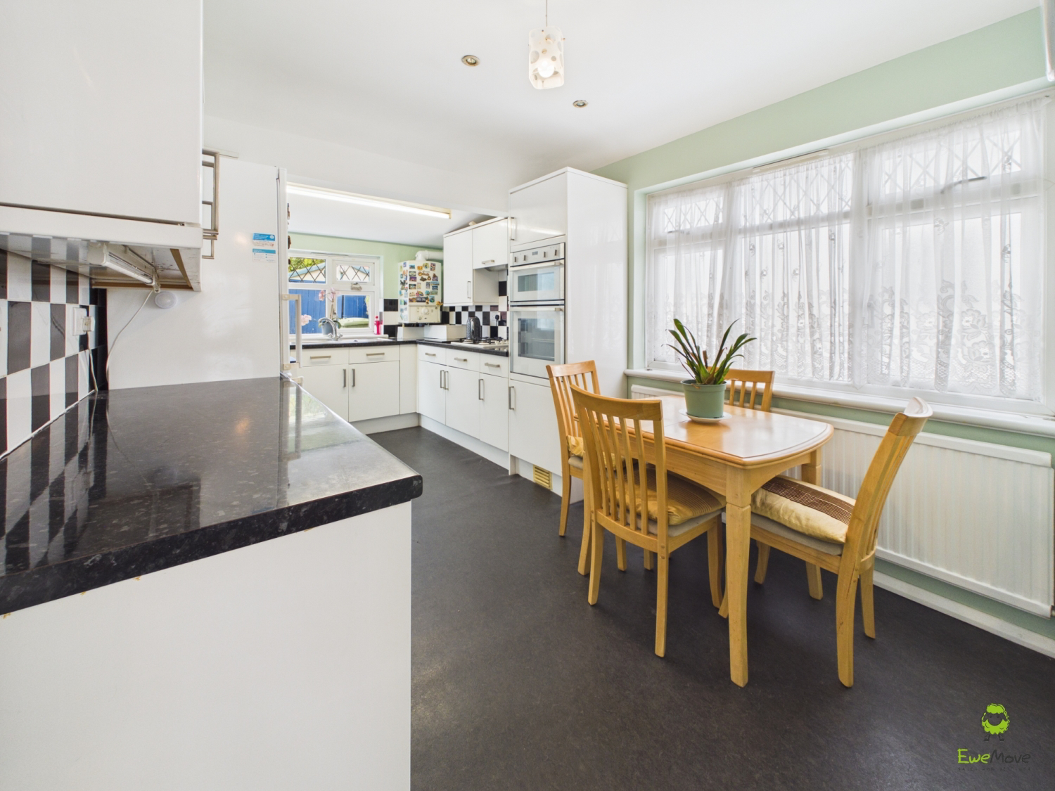 14 Abbotts Walk, Bexleyheath, photo 3