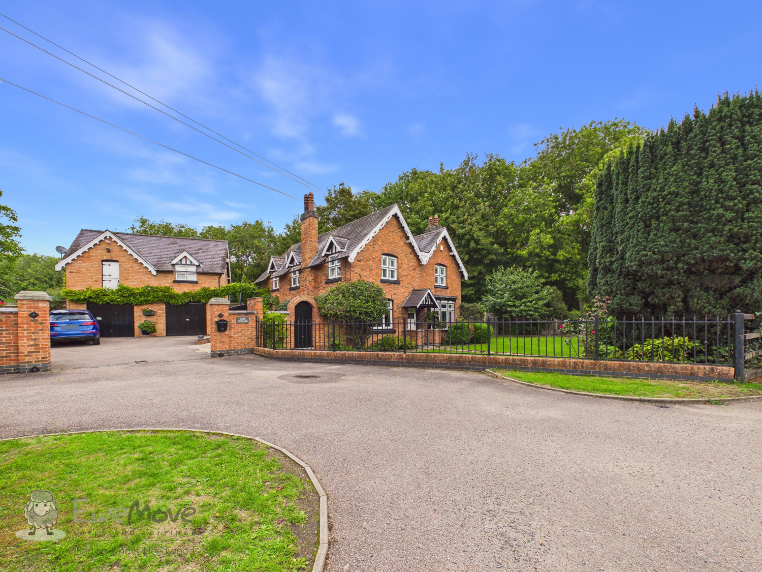 Cliff Cottage, Branston Road, Tatenhill, Burton-on-Trent, Staffordshire, DE13