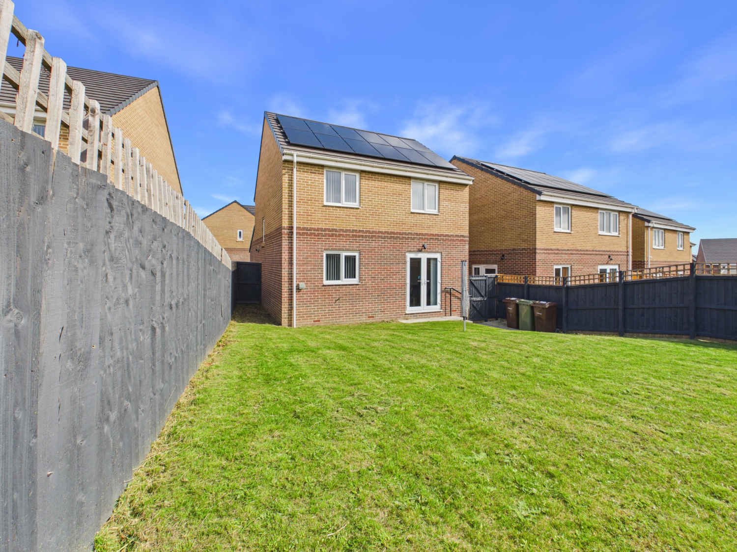 TWINE ROAD, WAKEFIELD, WF2, photo 2