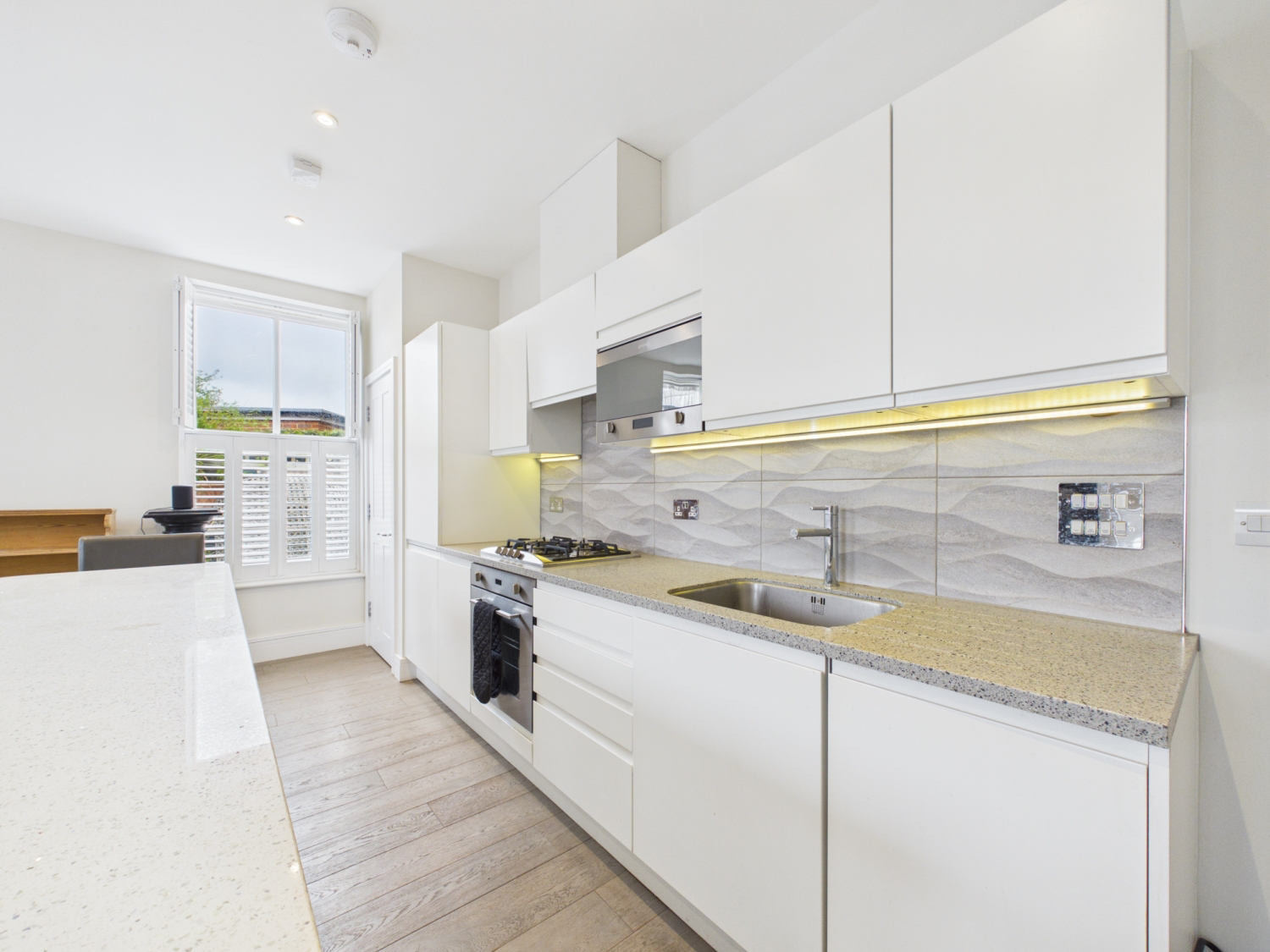 Lutidine House, Newark Lane, Ripley, Ripley, Woking, Surrey, GU23, photo 2