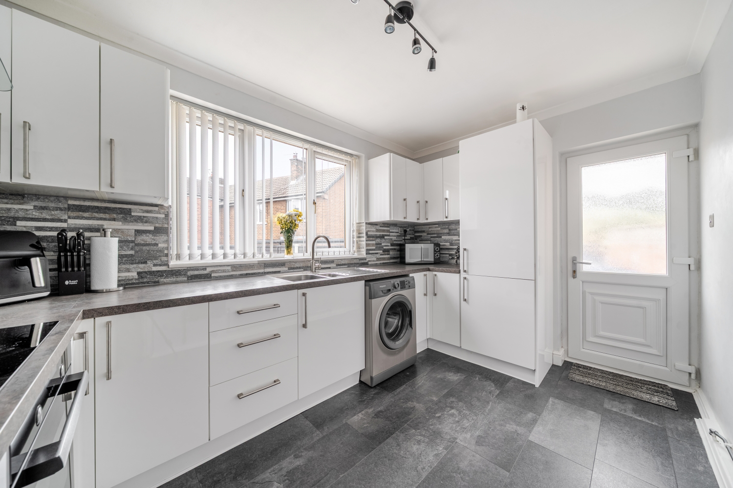 Park Drive, Campsall, Doncaster, South Yorkshire, DN6, photo 6