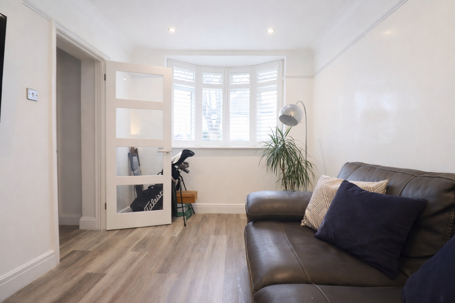 BOURNE VALE, HAYES, BROMLEY, KENT, BR2, photo 12