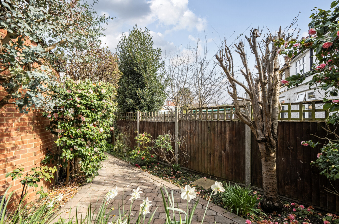 FREDERICK CLOSE, CHEAM, SUTTON, SM1, photo 11