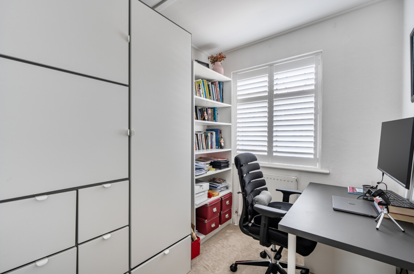 FREDERICK CLOSE, CHEAM, SUTTON, SM1, photo 9