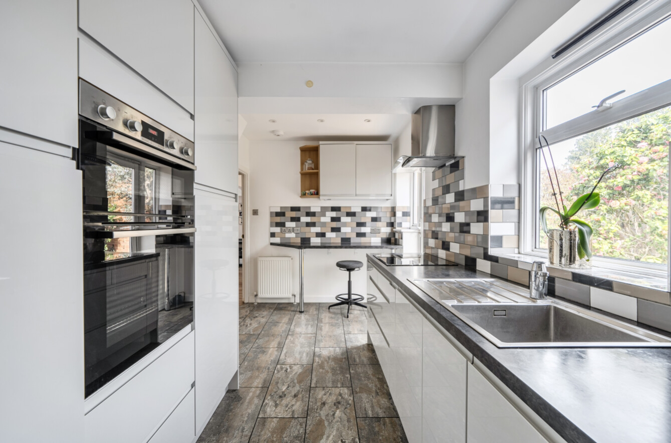 FREDERICK CLOSE, CHEAM, SUTTON, SM1, photo 3