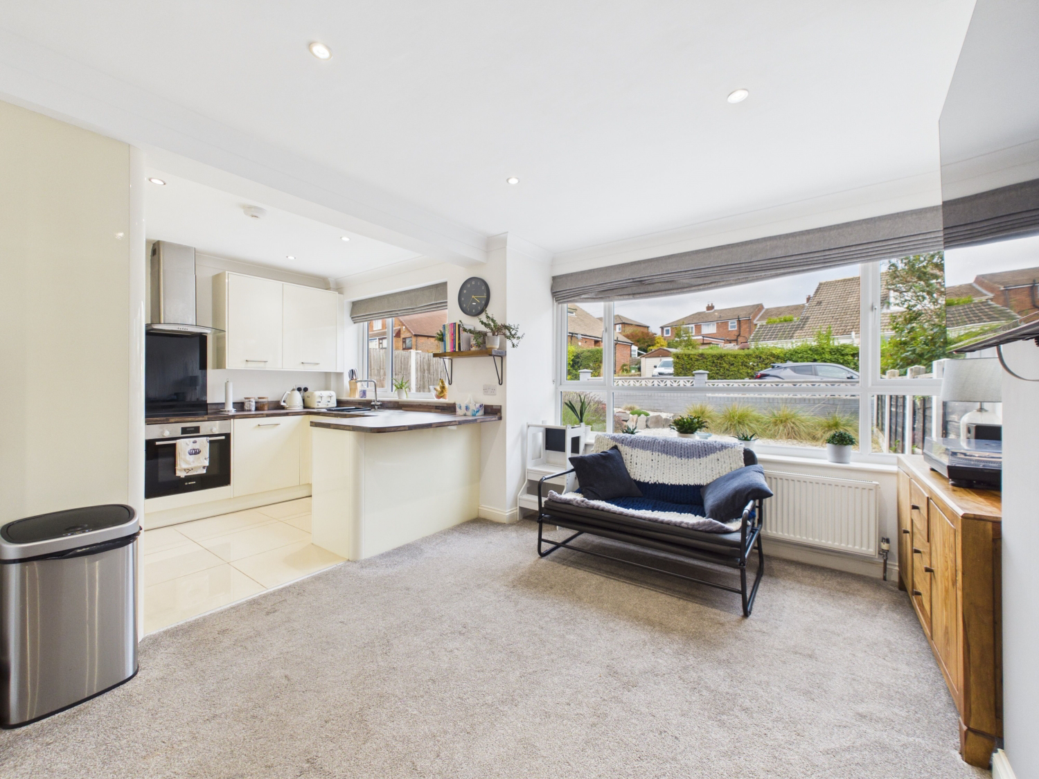 Woollin Crescent, Tingley, Wakefield, West Yorkshire, WF3, photo 3