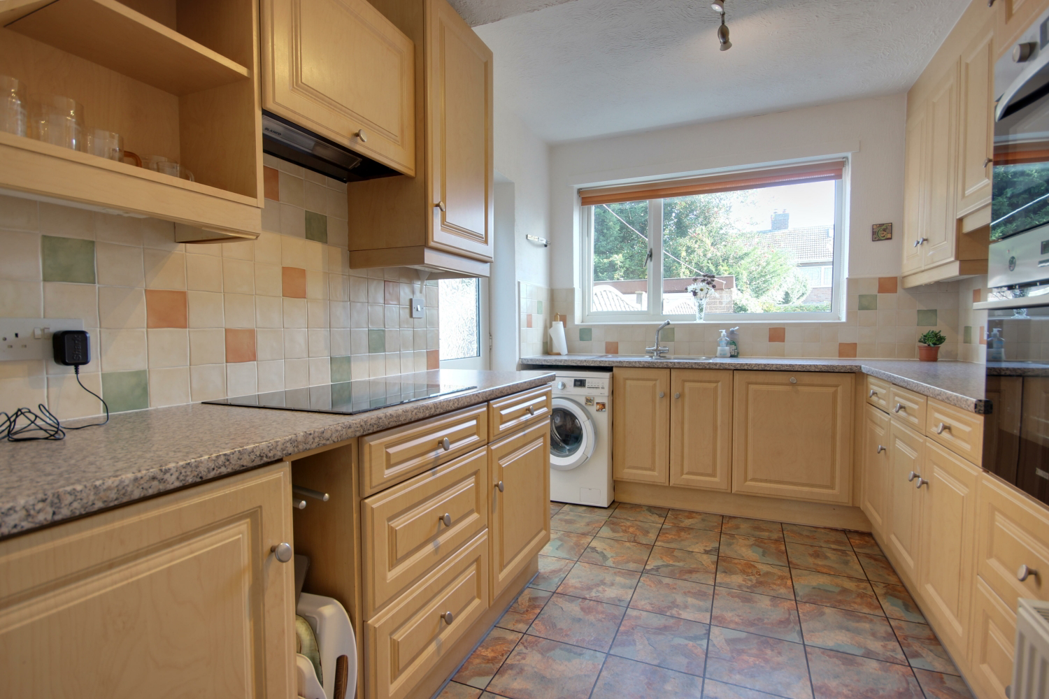 9 Crowther Close, Beverley, photo 3
