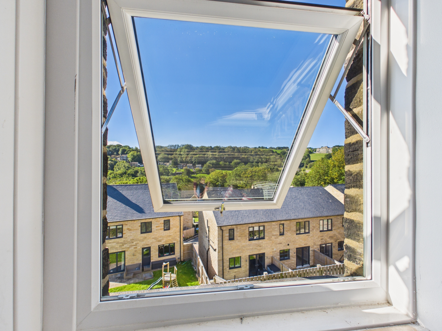 9 Clay Well Golcar, Huddersfield, photo 17