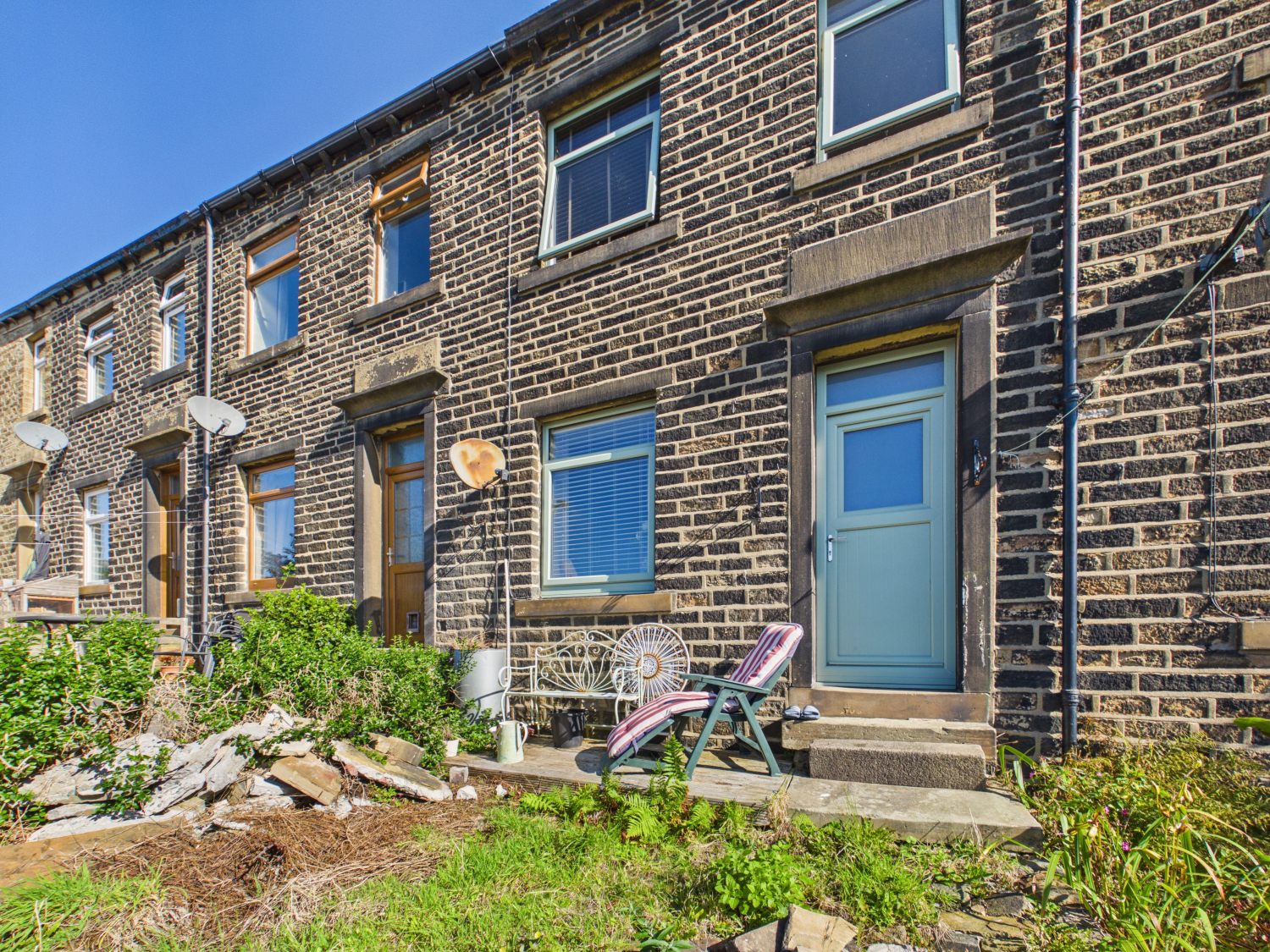 9 Clay Well Golcar, Huddersfield, photo 2