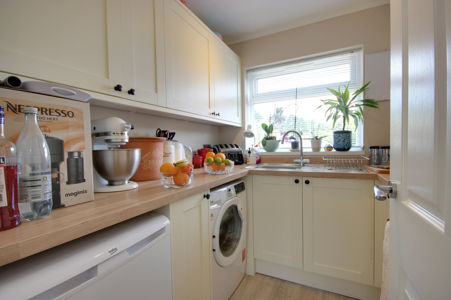 52 Canterbury Close, Beverley, photo 3