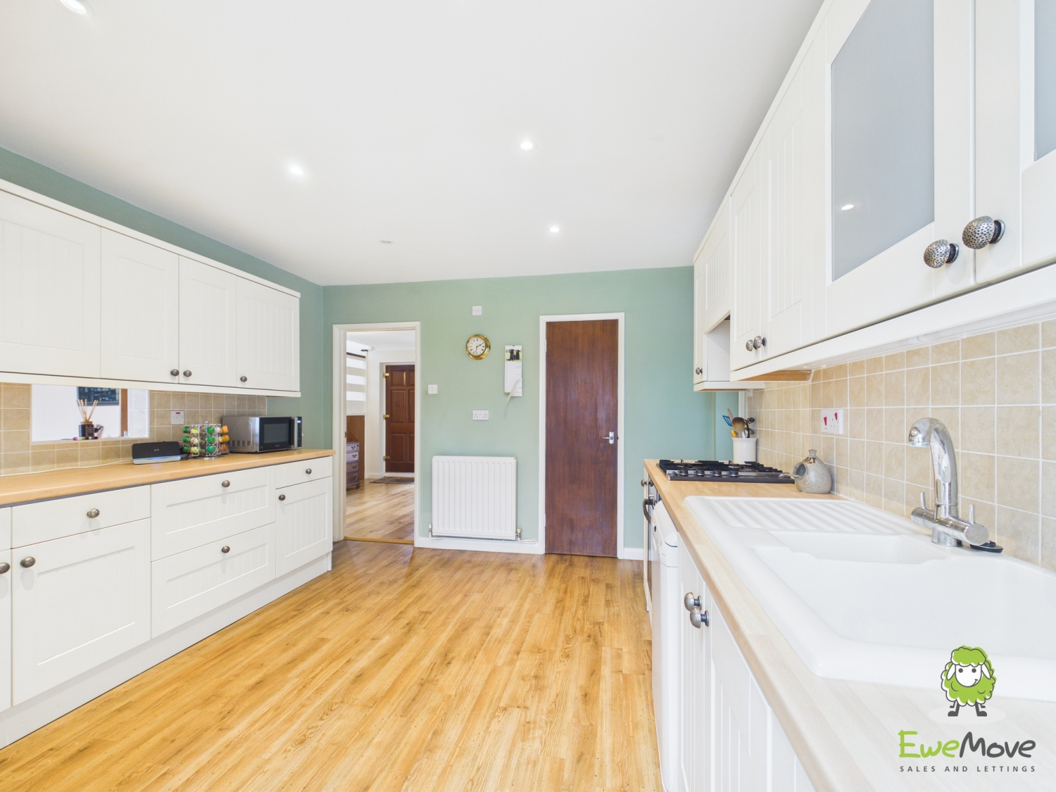 NEVILLE CLOSE, BASINGSTOKE, HAMPSHIRE, RG21, photo 6