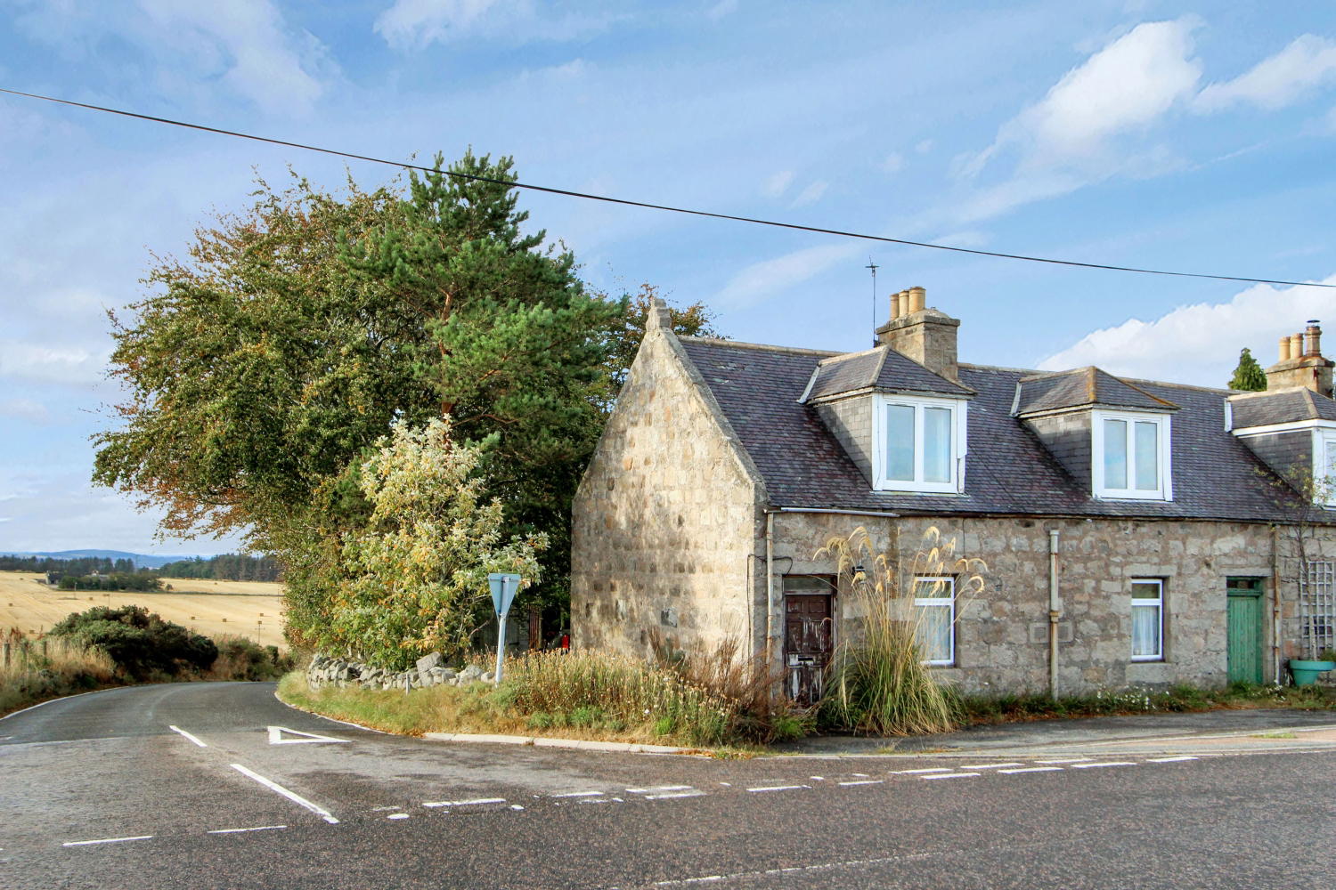 1 Auchinclech Crossroads, Skene, Westhill, AB32 6YR