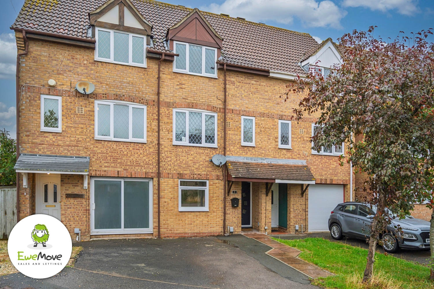 Cleasby Close, SN5 | A versatile home with no onward chain