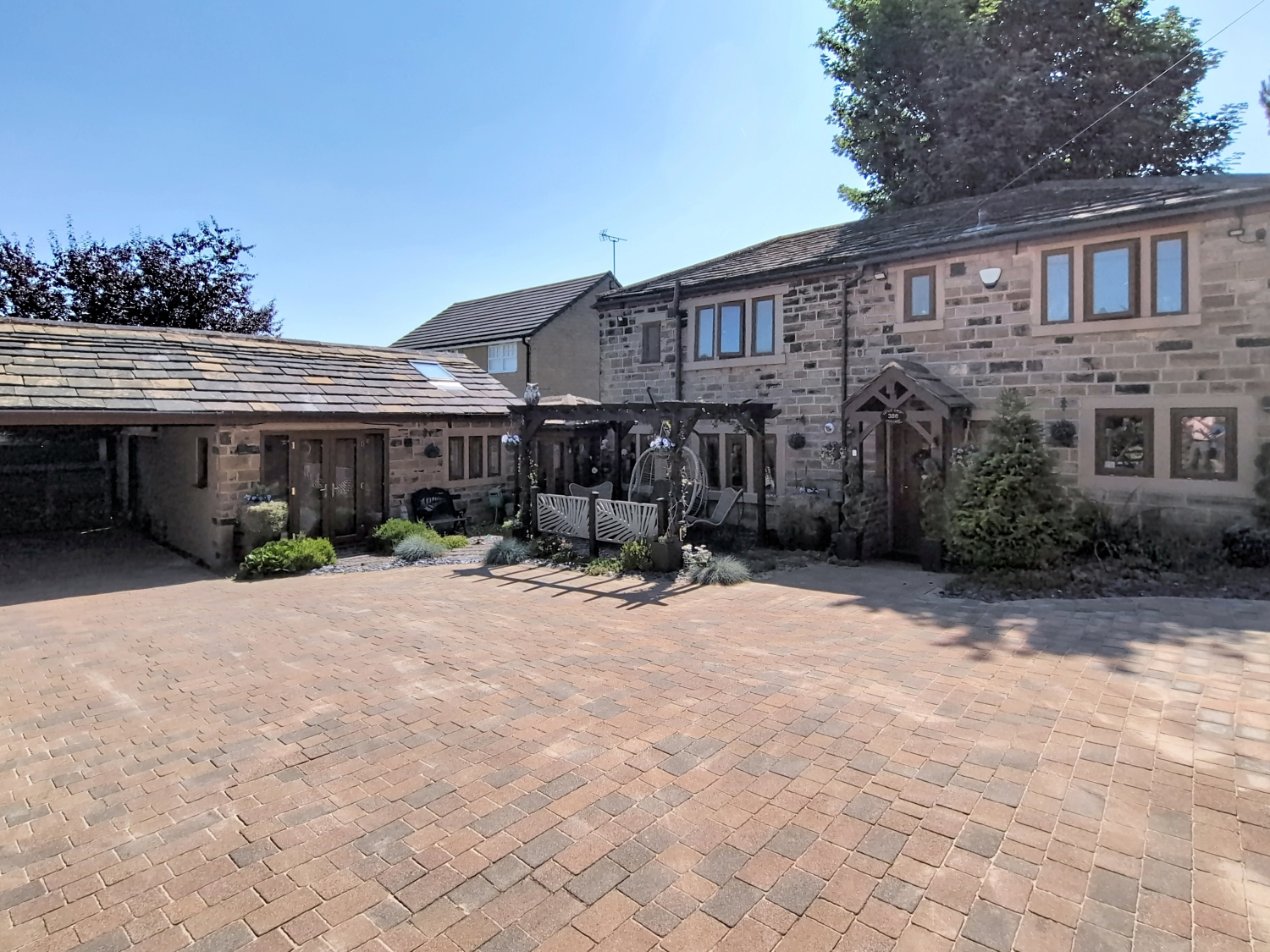 Little Croft Cottage, 386 Oxford Road Gomersal, Gomersal, Cleckheaton, West Yorkshire, BD19
