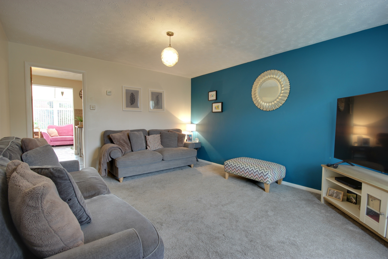 42 Chester Avenue, Beverley, photo 2