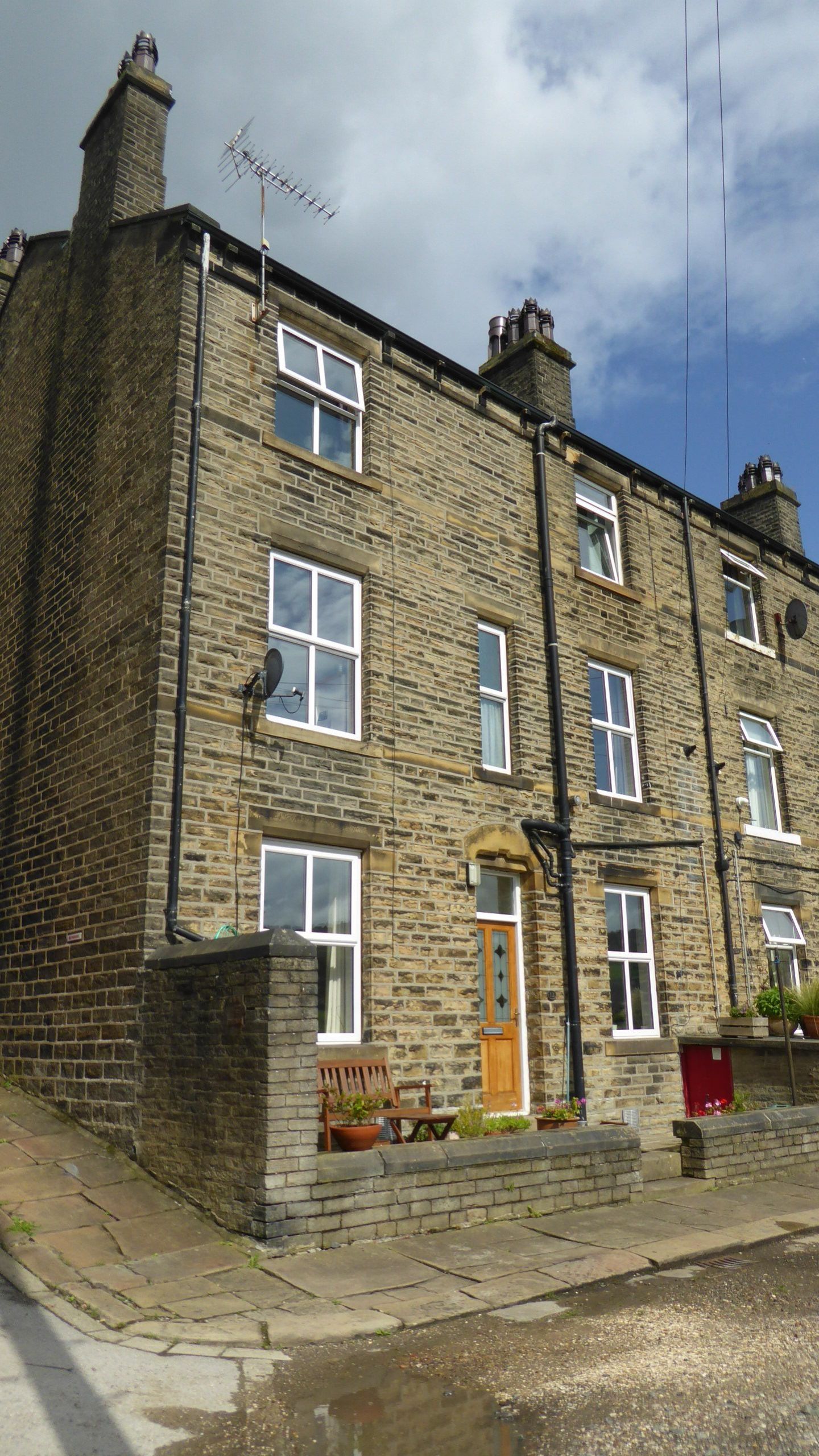Belmont Terrace, Luddendenfoot, photo 15