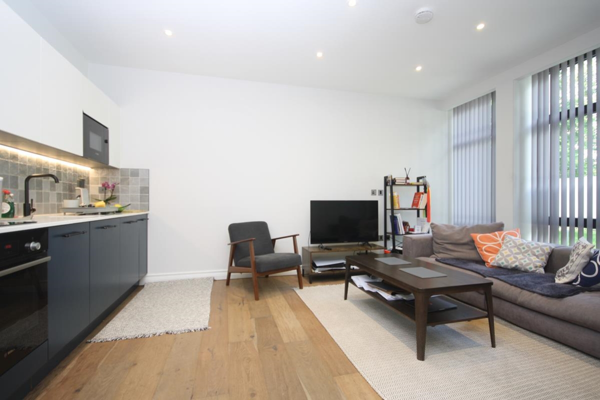 4 Littleworth Road, Esher, Surrey, KT10, photo 7