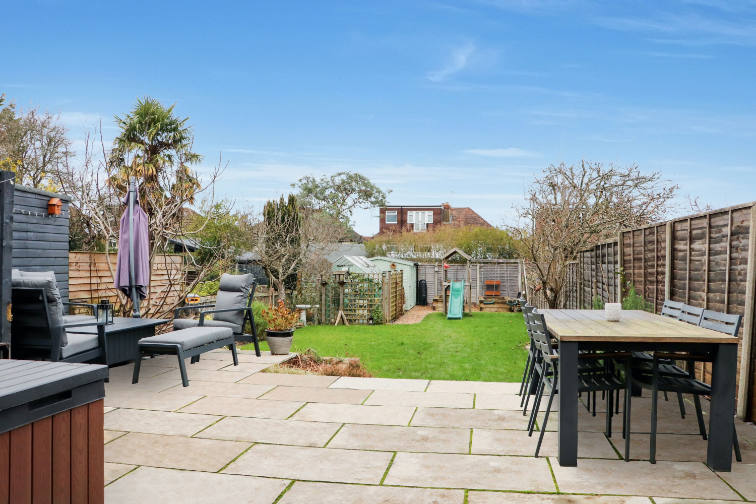 20 SHEPHERDS LANE, GUILDFORD, photo 6