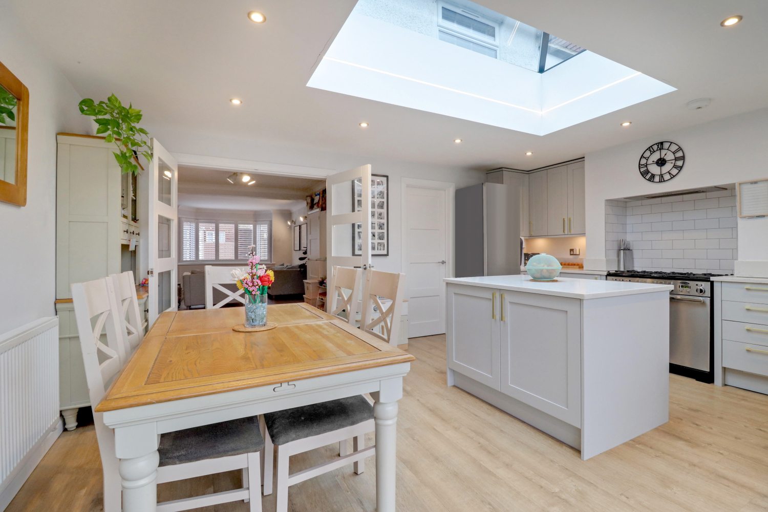 20 SHEPHERDS LANE, GUILDFORD
