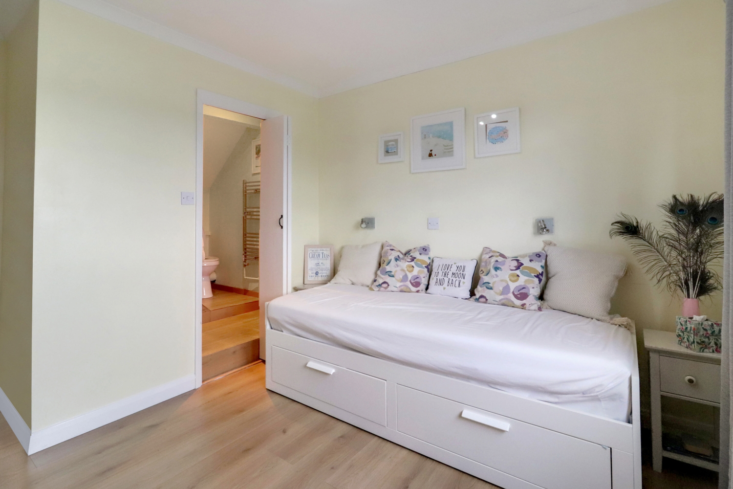20 SHEPHERDS LANE, GUILDFORD, photo 22