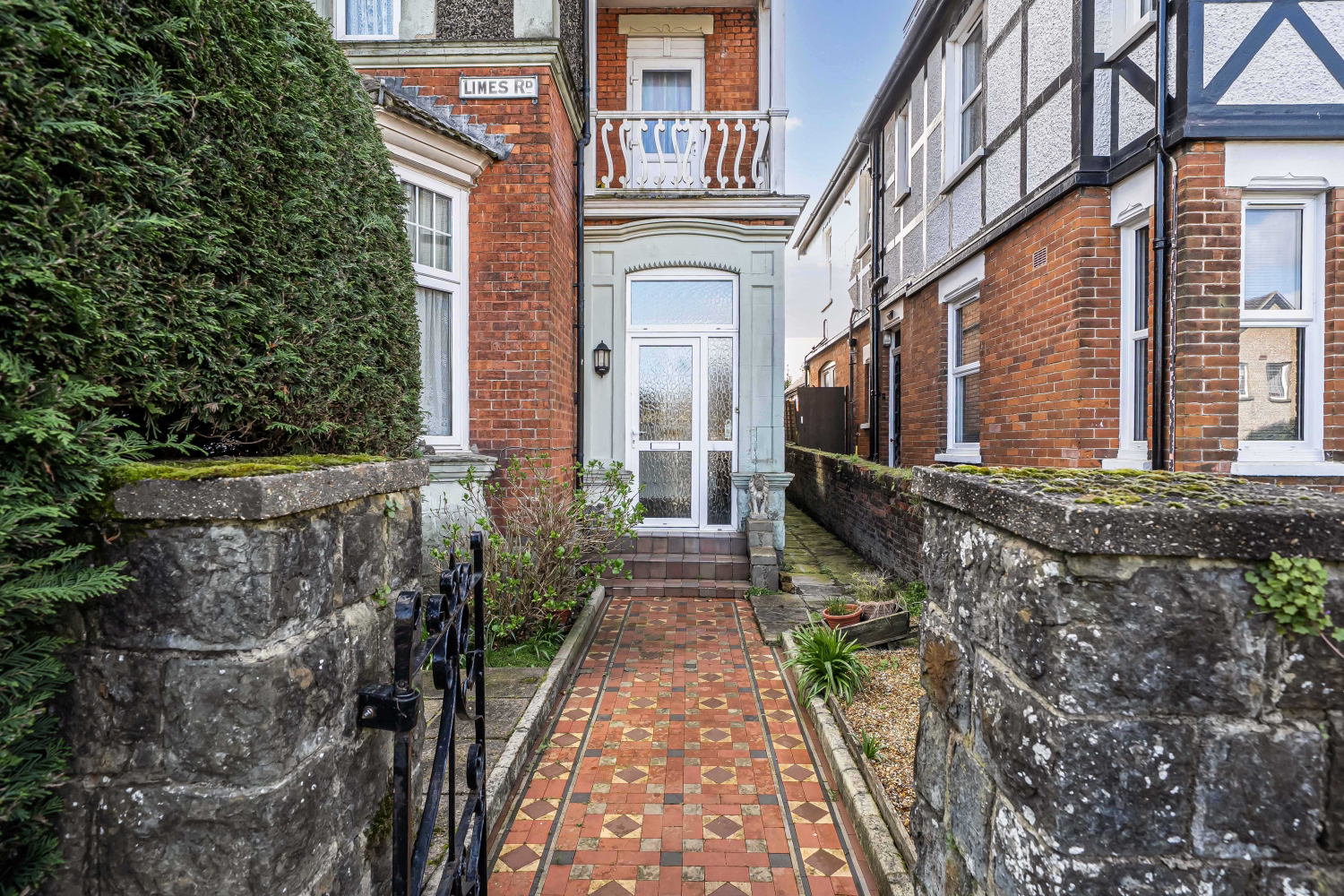 Limes Road, Folkestone, CT19, photo 2