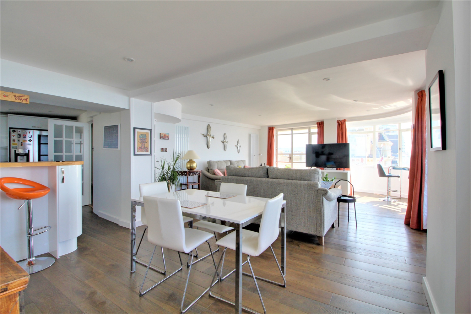 Embassy Court, Kings Road, Brighton, East Sussex, BN1, photo 10