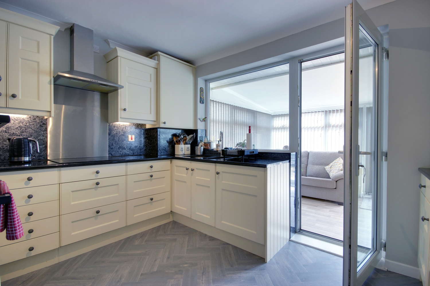96 Chestnut Avenue, Beverley, photo 3