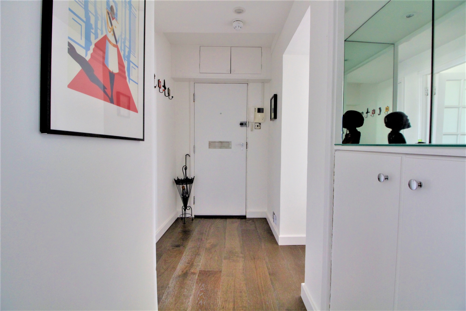 Embassy Court, Kings Road, Brighton, East Sussex, BN1, photo 11