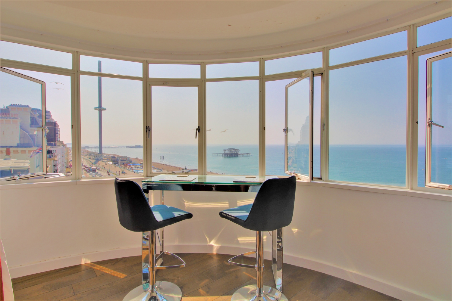 Embassy Court, Kings Road, Brighton, East Sussex, BN1, photo 2