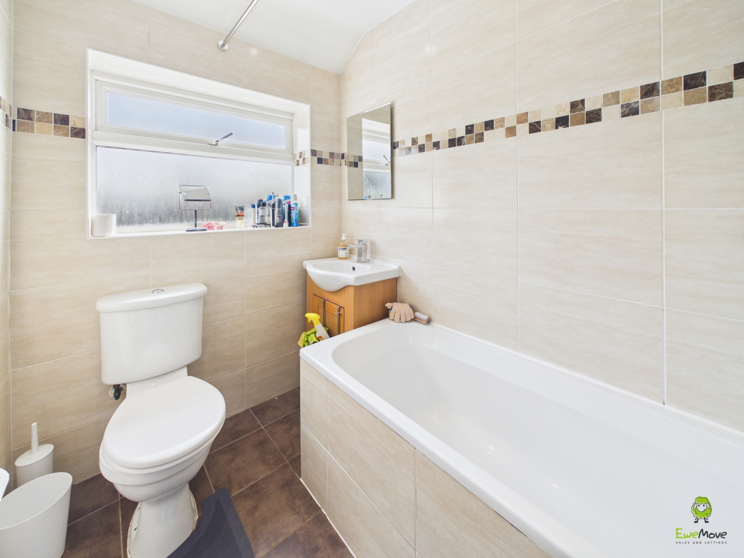 Montrose Avenue, Welling, Kent, DA16, photo 10