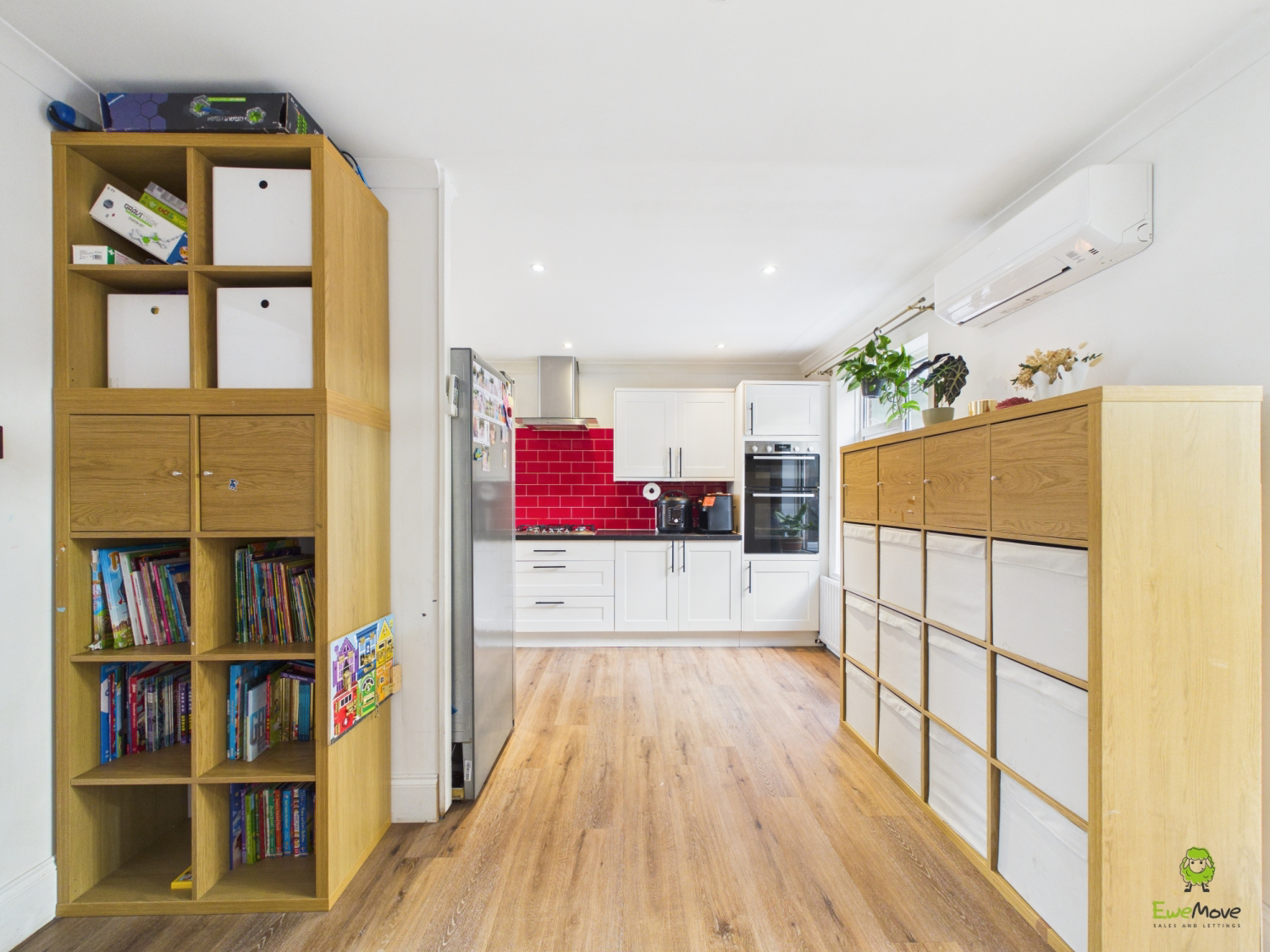 Presented by Nicoleta at EweMove Bexleyheath and Dartford
Boroughs
