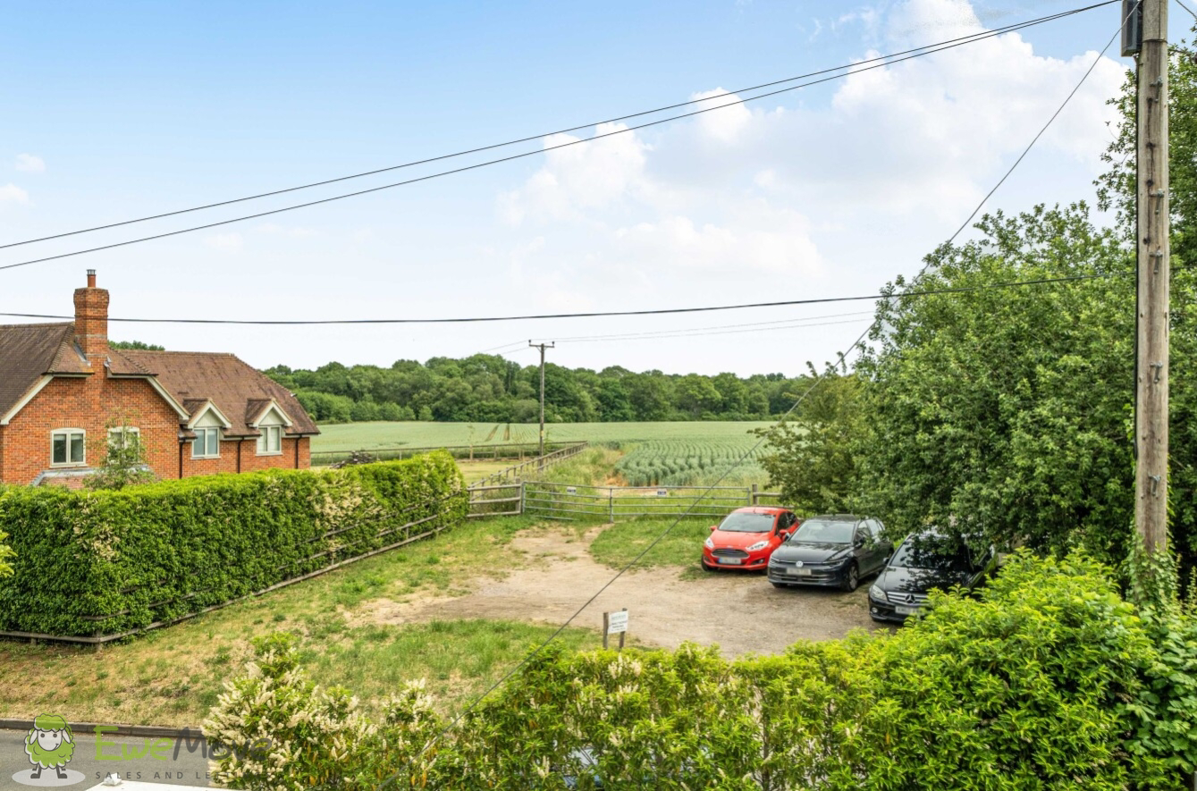 Basingstoke Road, Ramsdell, Tadley, Hampshire, RG26, photo 13