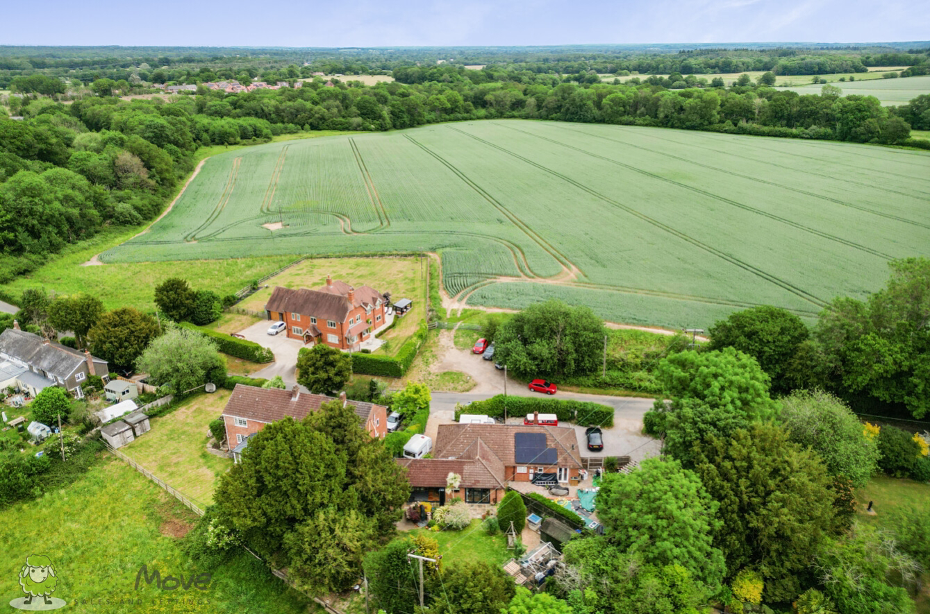 Basingstoke Road, Ramsdell, Tadley, Hampshire, RG26
