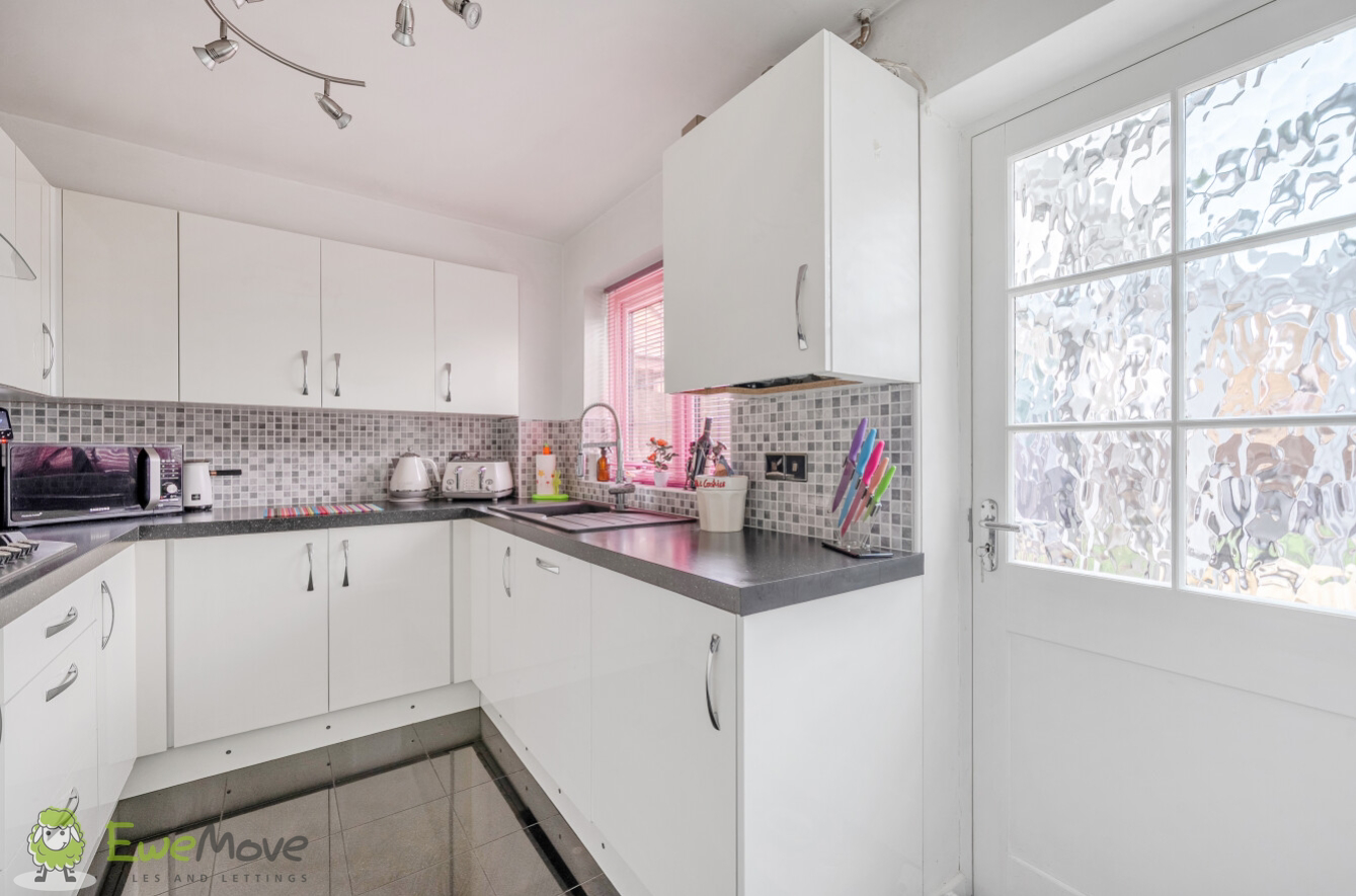 Spencer Close, Pamber Heath, Tadley, RG26, photo 6